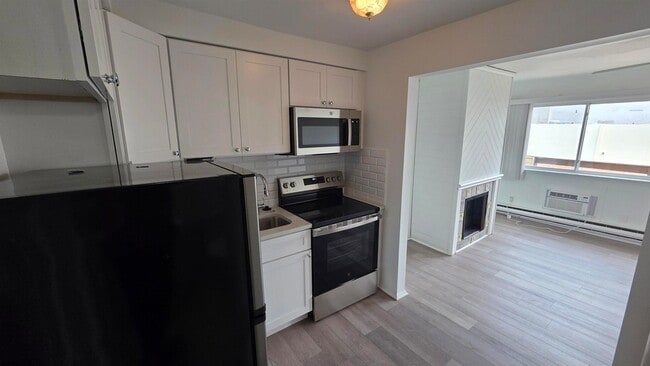 Photo - 9600 Amherst Ave