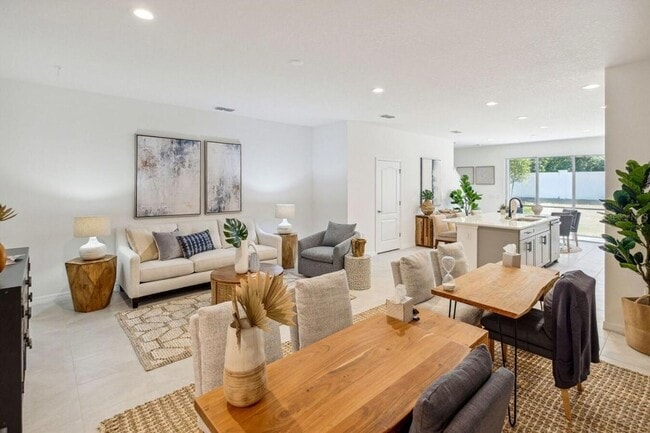 Photo - 3462 Caravelle St