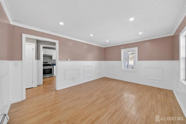 Photo - 114 Larch St