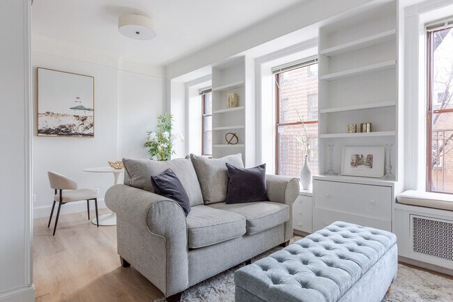 Photo - 177 Waverly Pl Unit FL3-ID1058257P