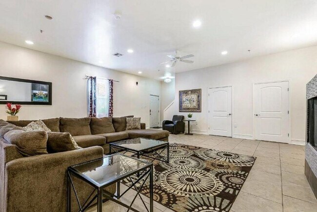 Photo - 1823 Carondelet St Unit SI ID1269244P