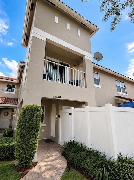 Building Photo - 12610 SW 54th St
