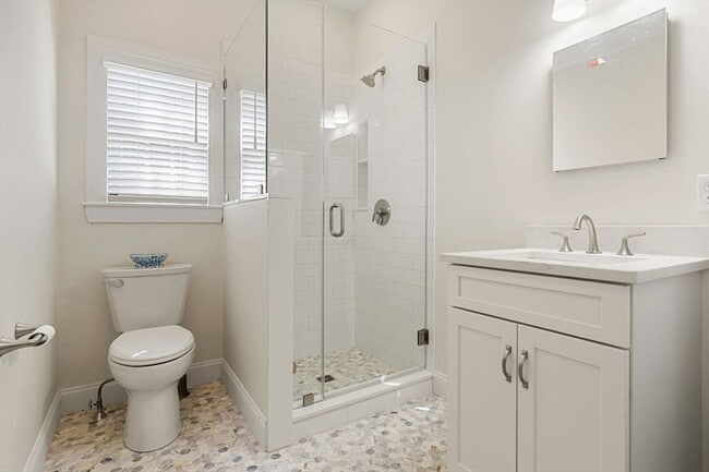 Photo - 498 Beechwood St