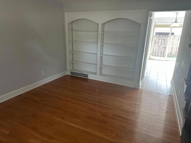 Photo - 4871 Dierker Rd