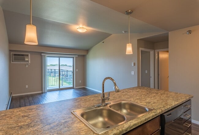 Photo - Cottage Grove I - Bldg 1