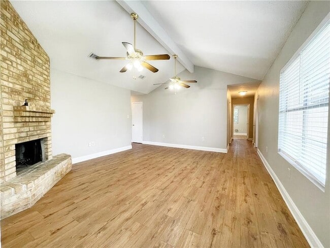 Photo - 301 Somerset Dr