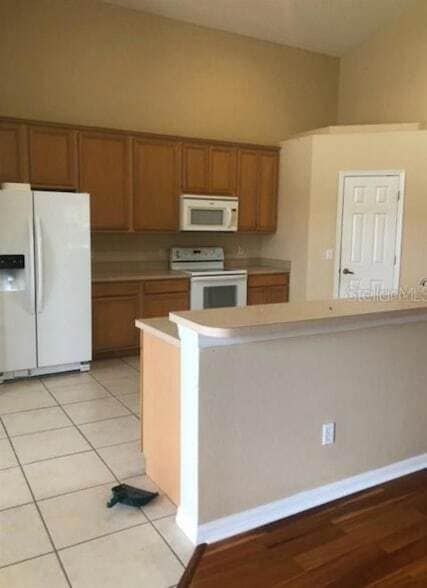 Photo - 2371 The Oaks Blvd