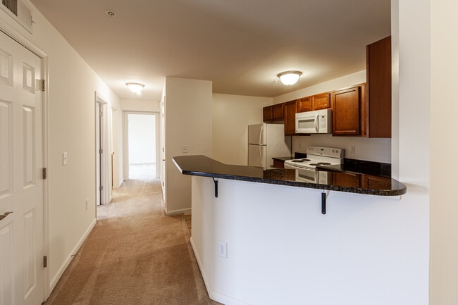 Photo - CEDAR HILL APARTMENTS