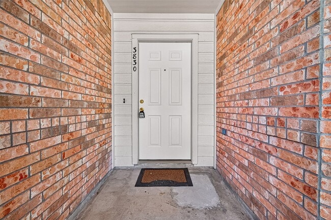 Photo - 3830 Flatwood Dr