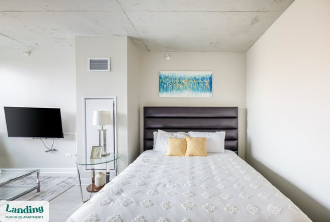 Photo - 4611 N Broadway Unit 214