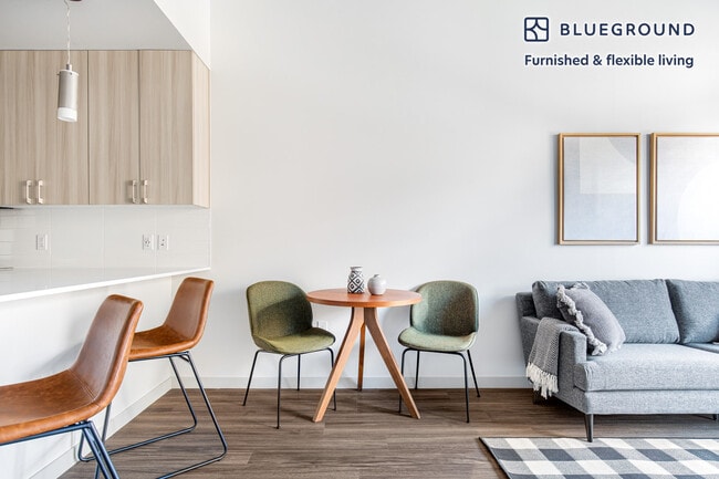 Photo - 2015 2nd Ave Unit FL6-ID69