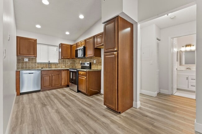 Photo - 2900 Olivewood Terrace Unit O201
