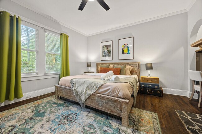 Photo - 1876 DeKalb Ave NE Unit SI ID1609599P