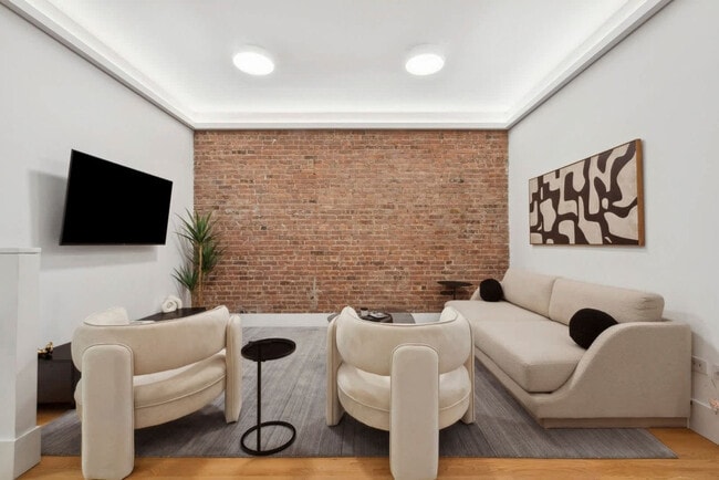 Building Photo - 125 E 83rd St Unit ID1224959P