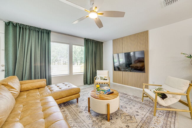 Building Photo - 1759 Round House Ln Unit SI ID1546066P