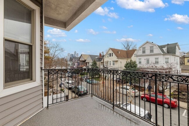 Photo - 14 Duer Pl