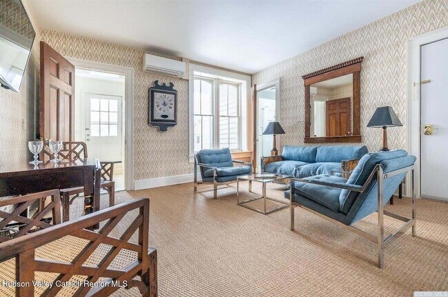 Photo - 613 Warren St Unit 1