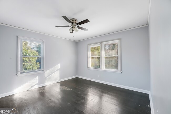 Photo - 147 Burnside St Unit 4