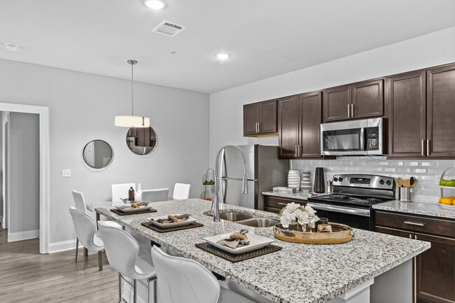 Building Photo - Heights at Hammond