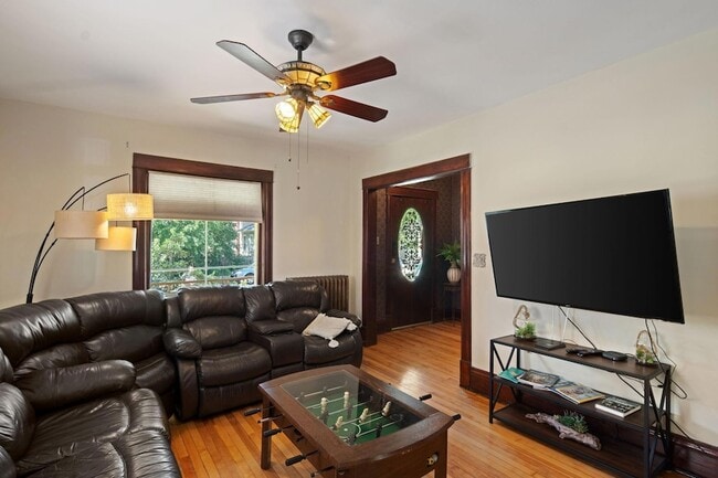 Photo - 2713 Garfield Ave