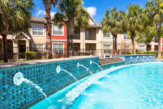 Building Photo - Rincon Apartments