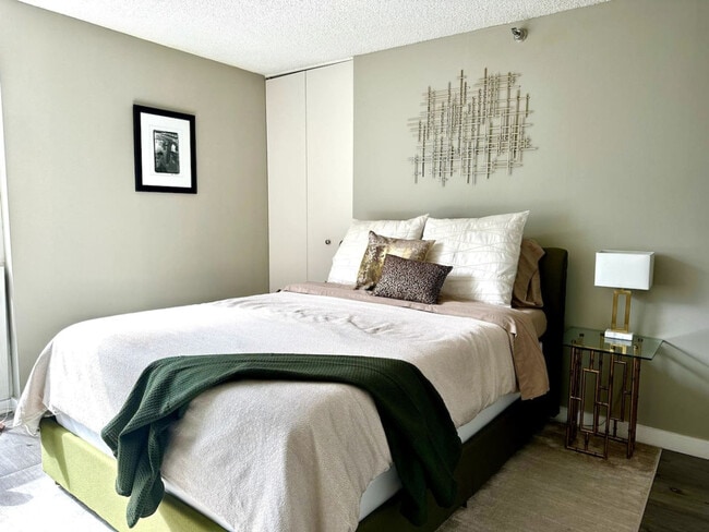 Photo - 111 W Wacker Dr Unit ID1294900P