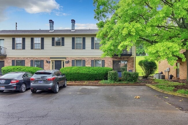 Photo - 764 Fox Ridge Dr