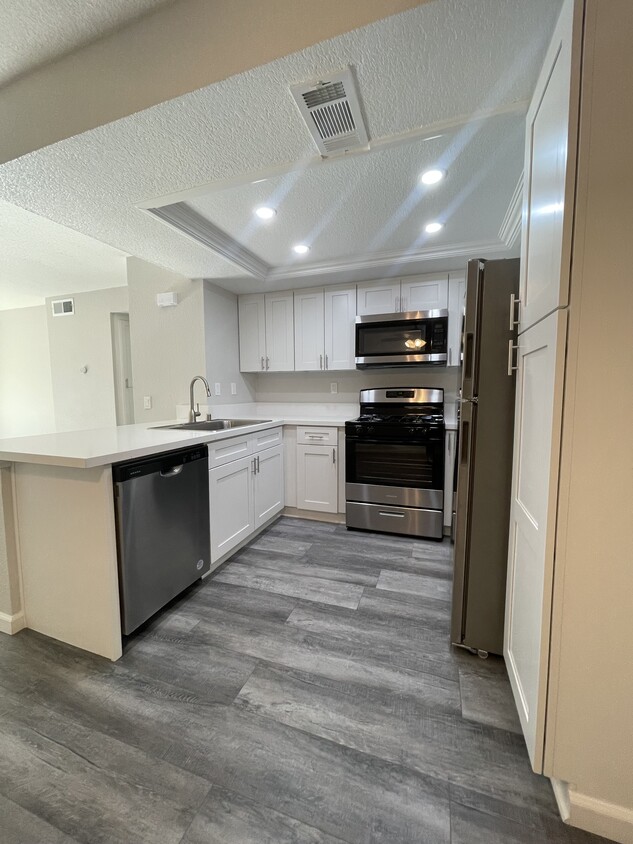 Floor Plan - 1 Bedroom 1 Bathroom ( Downstairs)