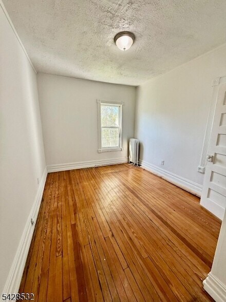 Photo - 263 Amherst St