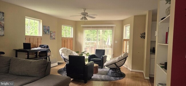 Photo - 3562 Edgemont St
