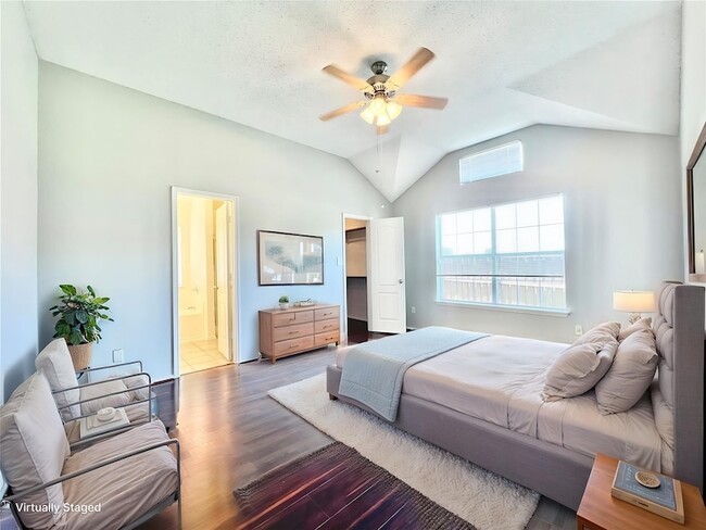 Photo - 2210 Green Mere Dr