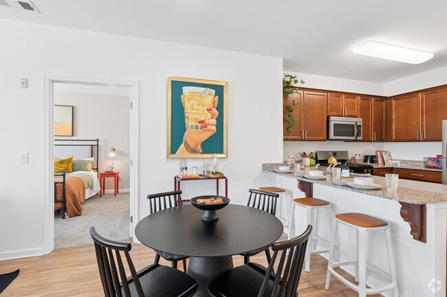 2BR, 2BA - 1,177SF - Dining Area - Madison Farms (0381)