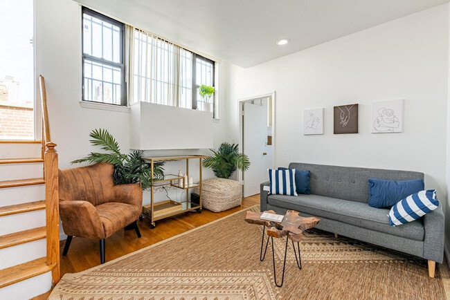 Building Photo - 426 W 52nd St Unit FL5-ID1039008P