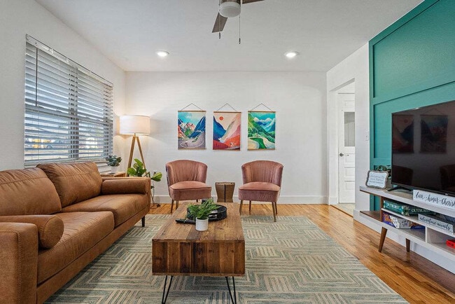 Photo - 407 NW H St Unit ID1250720P