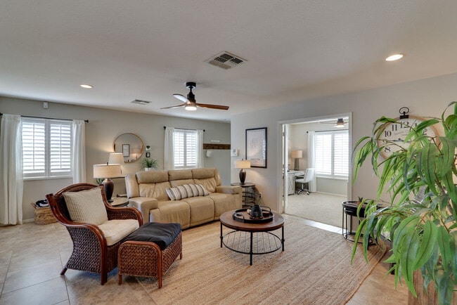 Photo - 22303 Bishop Dr Unit SI ID1545930P