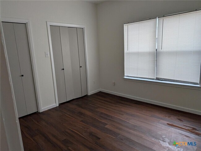 Photo - 1221 Hopkins St Unit 13