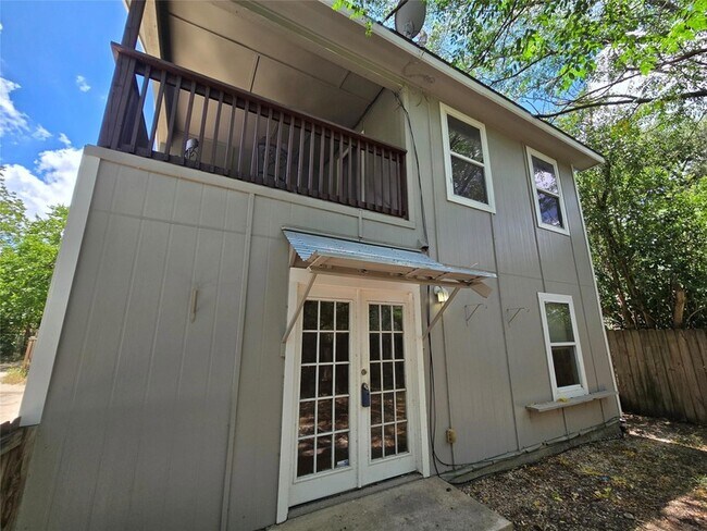 Photo - 4516 Russell Dr