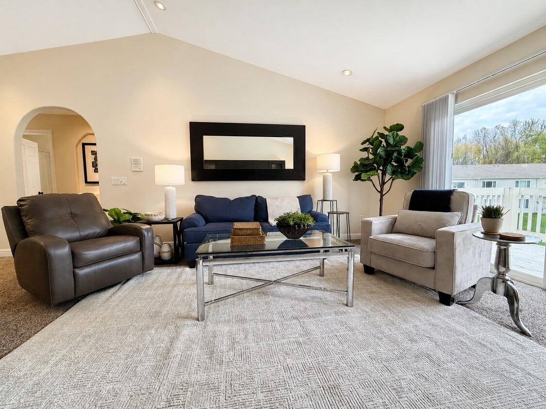 Floor Plan - Furnished 3BR,2BA 