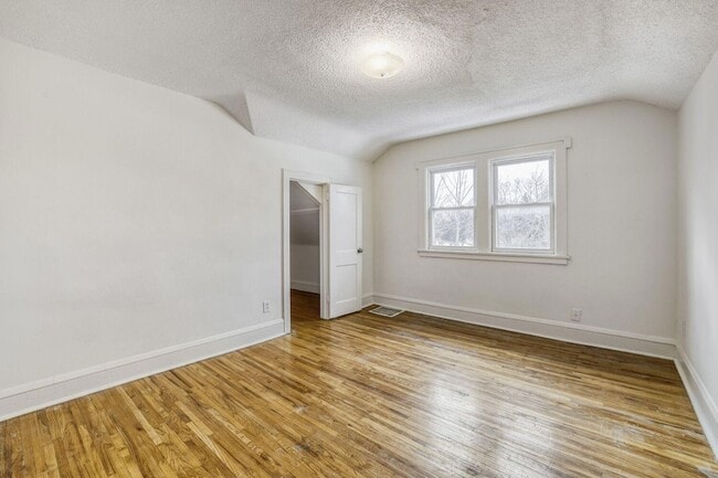 Photo - 3511 N 6th St