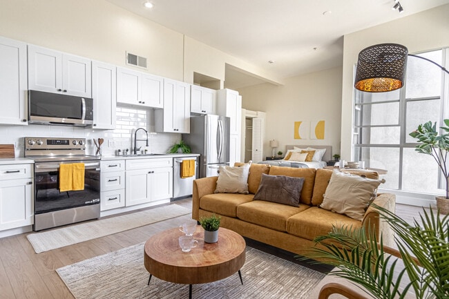 Photo - 555 Front St Unit ID1288263P