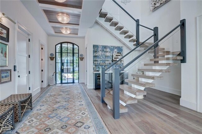 Photo - 2020 Gordon Dr