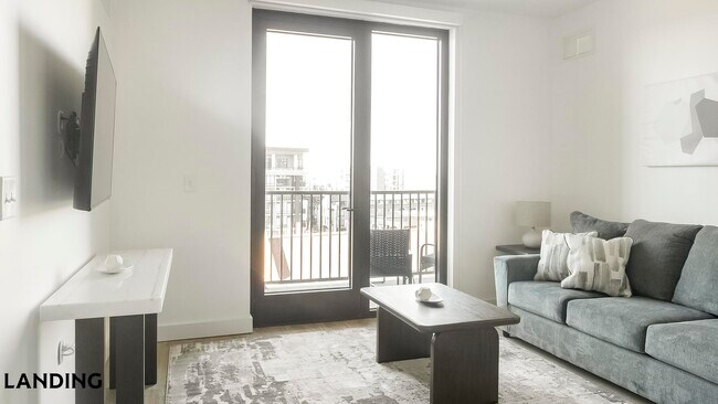 Photo - 1007 S Mint St Unit 814