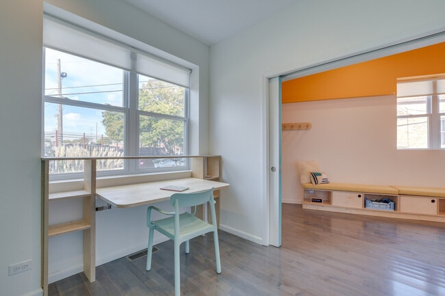 Photo - 3247 S Oakley Ave Unit ID1306251P