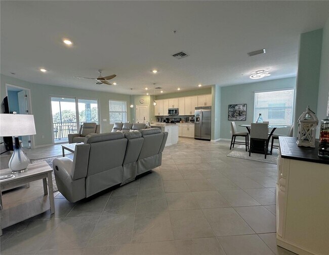 Photo - 350e E Marion Ave