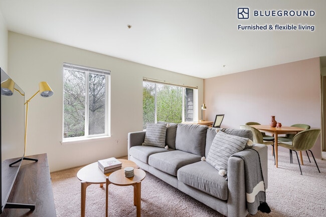 Building Photo - 4740 21st Ave NE Unit FL3-ID865