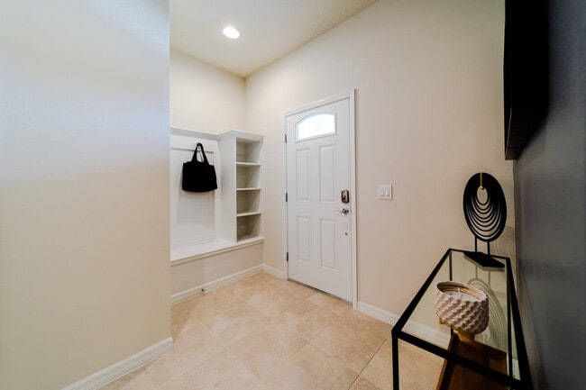 Photo - 2422 Dubai St Unit ID1280920P