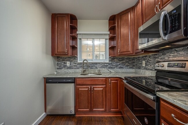 Photo - 529 Fox Run Ln Unit 12C