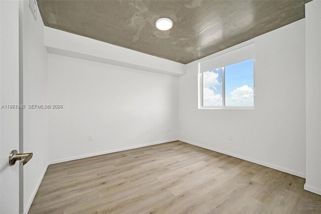 Photo - 475 NE 125th St Unit 603