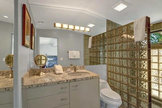 Photo - 73543 Juniper St