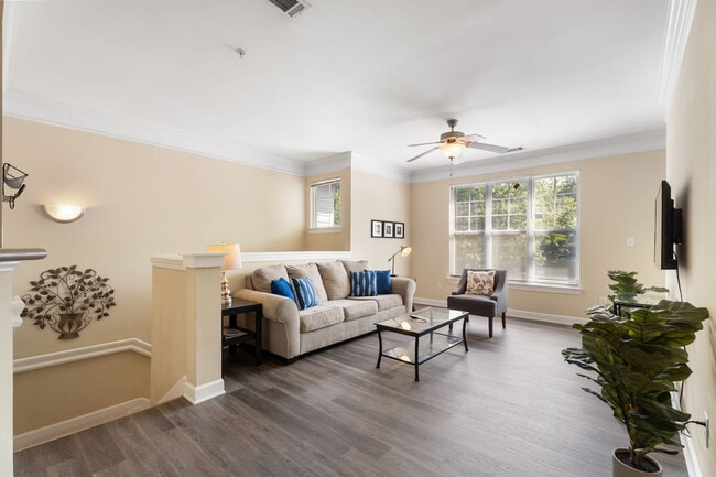 Building Photo - 2124 Brisbane Woods Way Unit SI ID1262811P